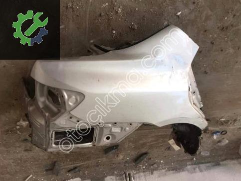 Toyata corolla Arka çamurluk kesme sağ