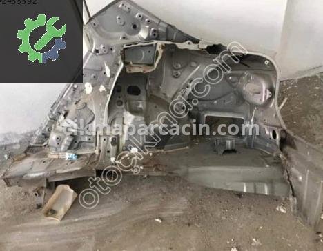 Toyota Corolla Sağ Arka Çamurluk çıkma parça