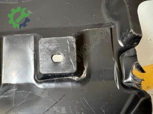 Toyota Auris Karter Muhafaza 5144102220 çıkma parça
