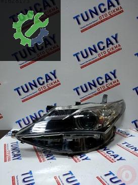 Toyota Auris Sağ Ön Far 2013-2015 çıkma parça