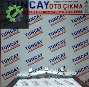 TOYOTA AURİS ÖN PANEL ÜSTÜ 2007-2012 ÇIKMA PARÇA ORJİNAL