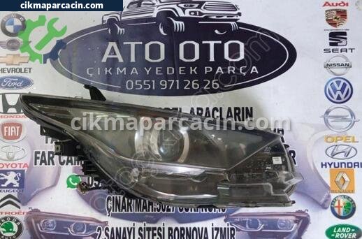 Toyota Auris Far çıkma parça