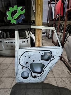 Toyota Auris Sağ Arka Kapı 2013-2018 çıkma parça