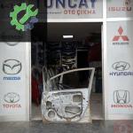 TOYOTA AURİS SAĞ ÖN KAPI 2007-2012 ÇIKMA PARÇA