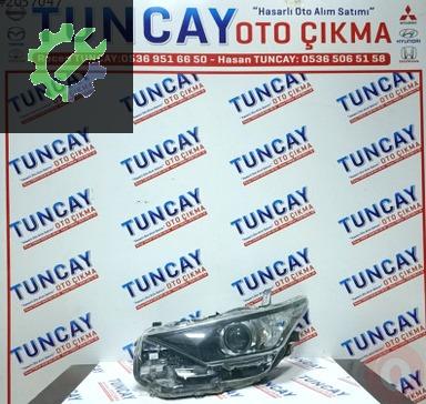 Toyota Auris Sol Ön Far çıkma parça