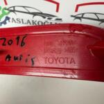 Toyota Auris Orijinal Çıkma Reflektör 0211605