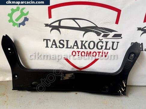 Toyota Avensis Eşik Bakaliti çıkma parça