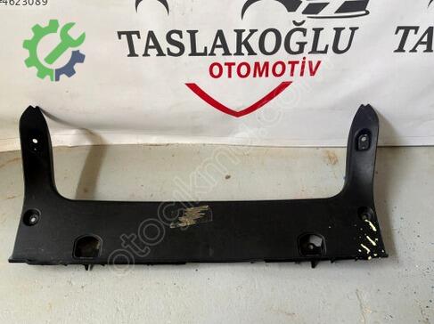 Toyota Avensis Eşik Bakaliti 5838705070 çıkma parça