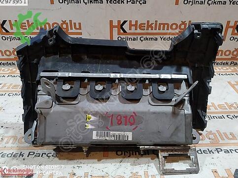 Toyota Avensis çıkma parça