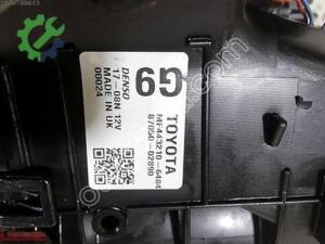 TOYOTA AVENSİS KALORİFER KAZANI VE MOTORU (UFAK KIRIK MEVCUT