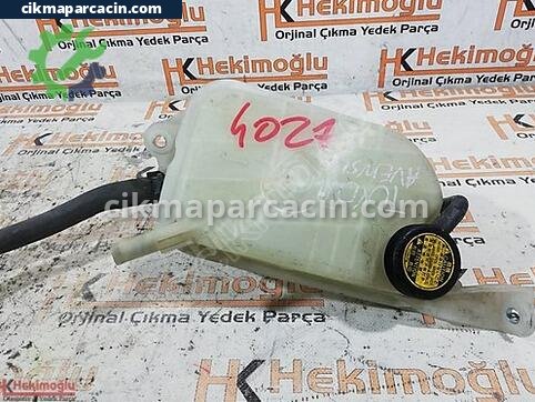 Toyota Avensis Radyatör çıkma parça