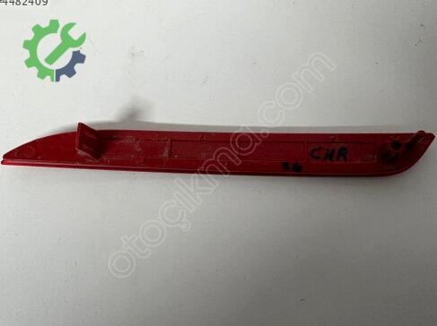 Toyota C-Hr Hybrid Tampon Reflektörü 81910F4070 çıkma parça