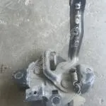 Toyota corolla 07-12 model çıkma kaput kilidi