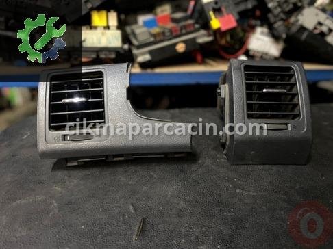 Toyota Corolla Havalandırma Izgaraları çıkma parça