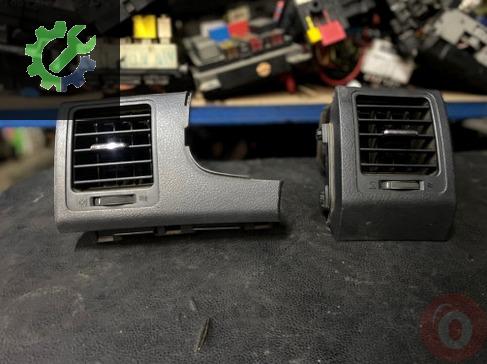 Toyota Corolla Havalandırma Izgaraları çıkma parça