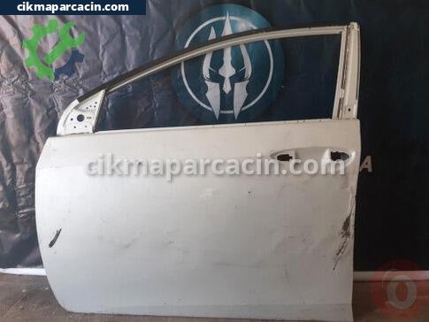 Toyota Corolla Sol Ön Kapı çıkma parça