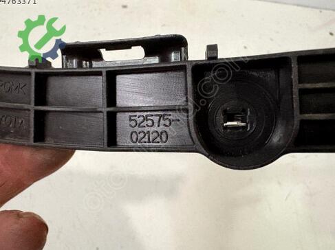 Toyota Corolla Tampon Braketi 5257502120 çıkma parça
