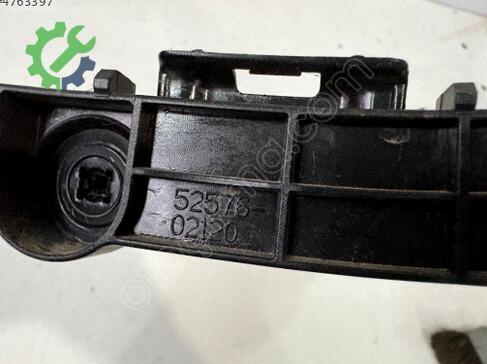 Toyota Corolla Tampon Braketi 5257602120 çıkma parça
