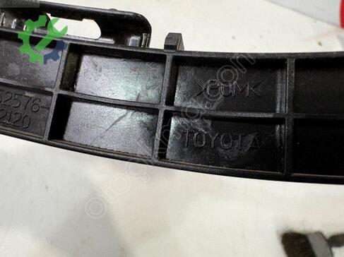 Toyota Corolla Tampon Braketi 5257602120 çıkma parça