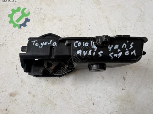 Toyota Auris Sağ Ön Kapı çıkma parça