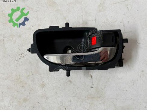 Toyota Auris Sağ Ön Kapı çıkma parça