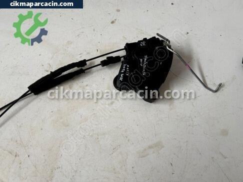 Toyota Auris Kapı Kilidi çıkma parça