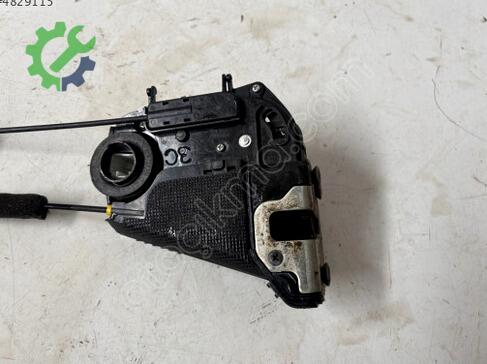 Toyota Auris Sol Arka Kapı çıkma parça