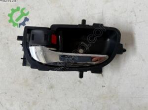 Toyota Auris Sol Ön Kapı Sökme Çıkma