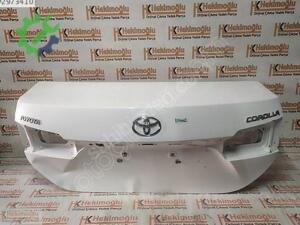 TOYOTA COROLLA BAGAJ KAPAĞI ORJİNAL ÇIKMA 6440102B60 6440102A30