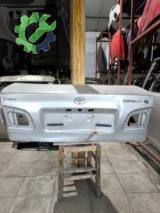 TOYOTA COROLLA BAGAJ KAPISI 1999-2002 ÇIKMA PARÇA ORJ. LOKALLİK