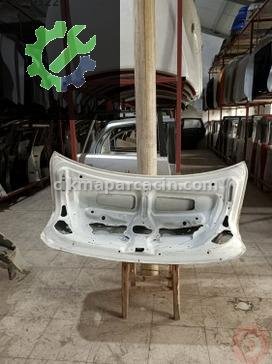 Toyota Corolla Bagaj Kapağı çıkma parça
