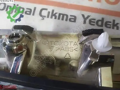 Toyota Corolla Bagaj çıkma parça