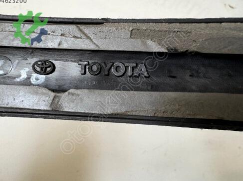 Toyota Corolla Ön Tampon PZ415E952001 çıkma parça