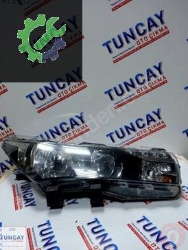 Toyota Corolla Sağ Ön Far 2013-2015 çıkma parça