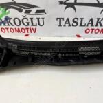 Toyota Corolla Orijinal Çıkma Ön Cam Izgarası 5570812330