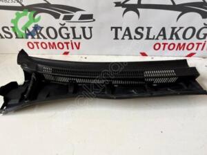 Toyota Corolla Orijinal Çıkma Ön Cam Izgarası 5570812330