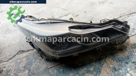 Toyota Corolla Far çıkma parça