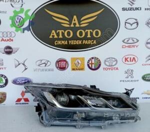 Toyota Corolla 2014 Çıkma Far Sağ