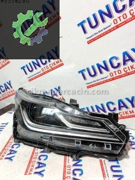 Toyota Corolla Sağ Ön Far çıkma parça