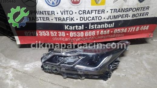 Toyota Corolla Sağ Ön Far çıkma parça