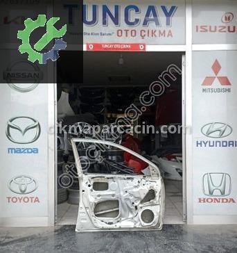 Toyota Corolla Sol Ön Kapı çıkma parça