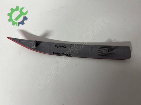 Toyota Corolla Reflektör 8192002350 çıkma parça