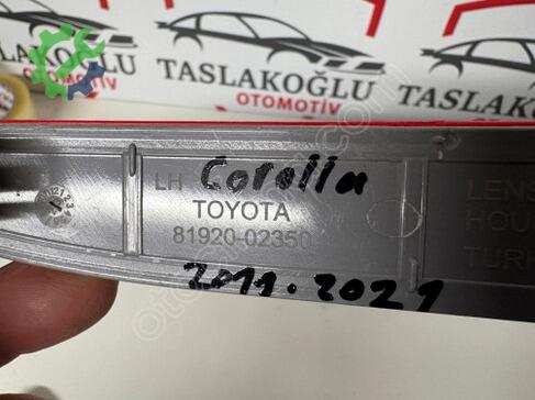 Toyota Corolla Reflektör 8192002350 çıkma parça