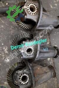 Toyota Hilux 39-8 Çıkma Arka Defransiyel