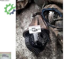 Toyota Hilux 41-11 Orjinal Arka Defransiyel