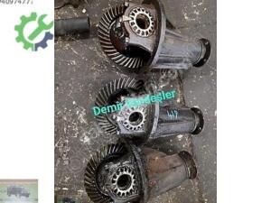 Toyota Hilux 9-41 Defransiyel