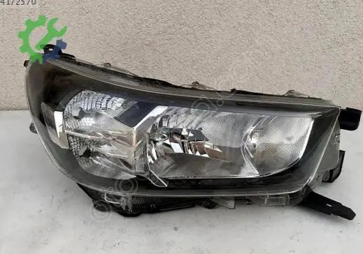 Toyota Hilux Far çıkma parça