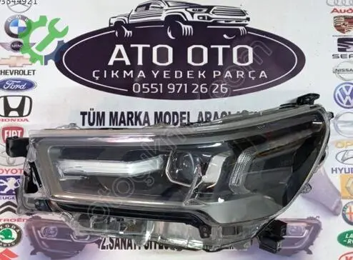 Toyota Hilux Far çıkma parça