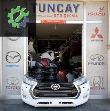 Toyota Hilux Sol Ön Far çıkma parça