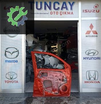 Toyota Hilux Sol Ön Kapı 2015-2019 çıkma parça